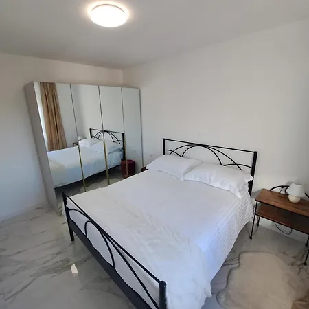 公寓 Nina 扎达尔